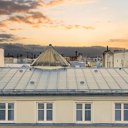 Hotel B Montmartre Parigi