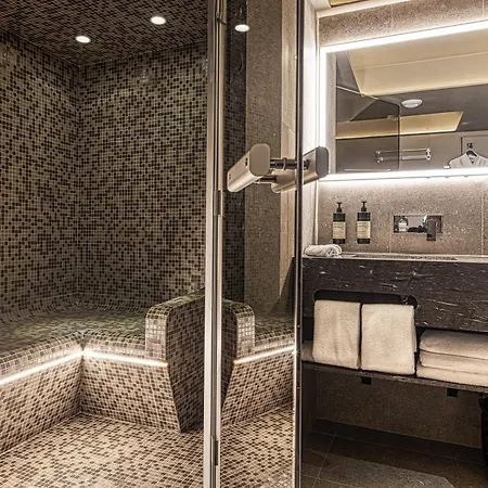 Hotel B Montmartre 4*