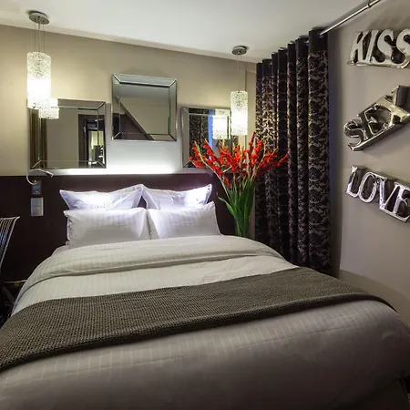 Hotel B Montmartre 4*