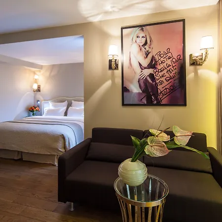 B Montmartre Hotel Parigi