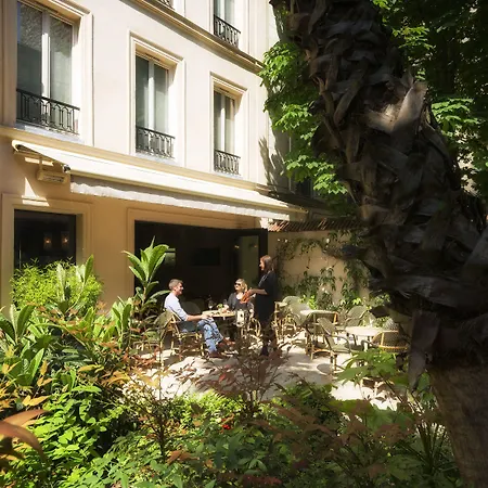 Hotel B Montmartre Parigi